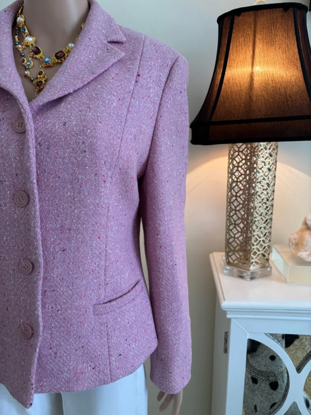 Classic Pink Tailored Women's Blazer - Picture 5 of 14